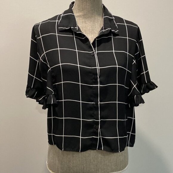 Black White Plaid Button Down Ruffle Sleeve Blouse SZ Medium - Picture 4 of 14